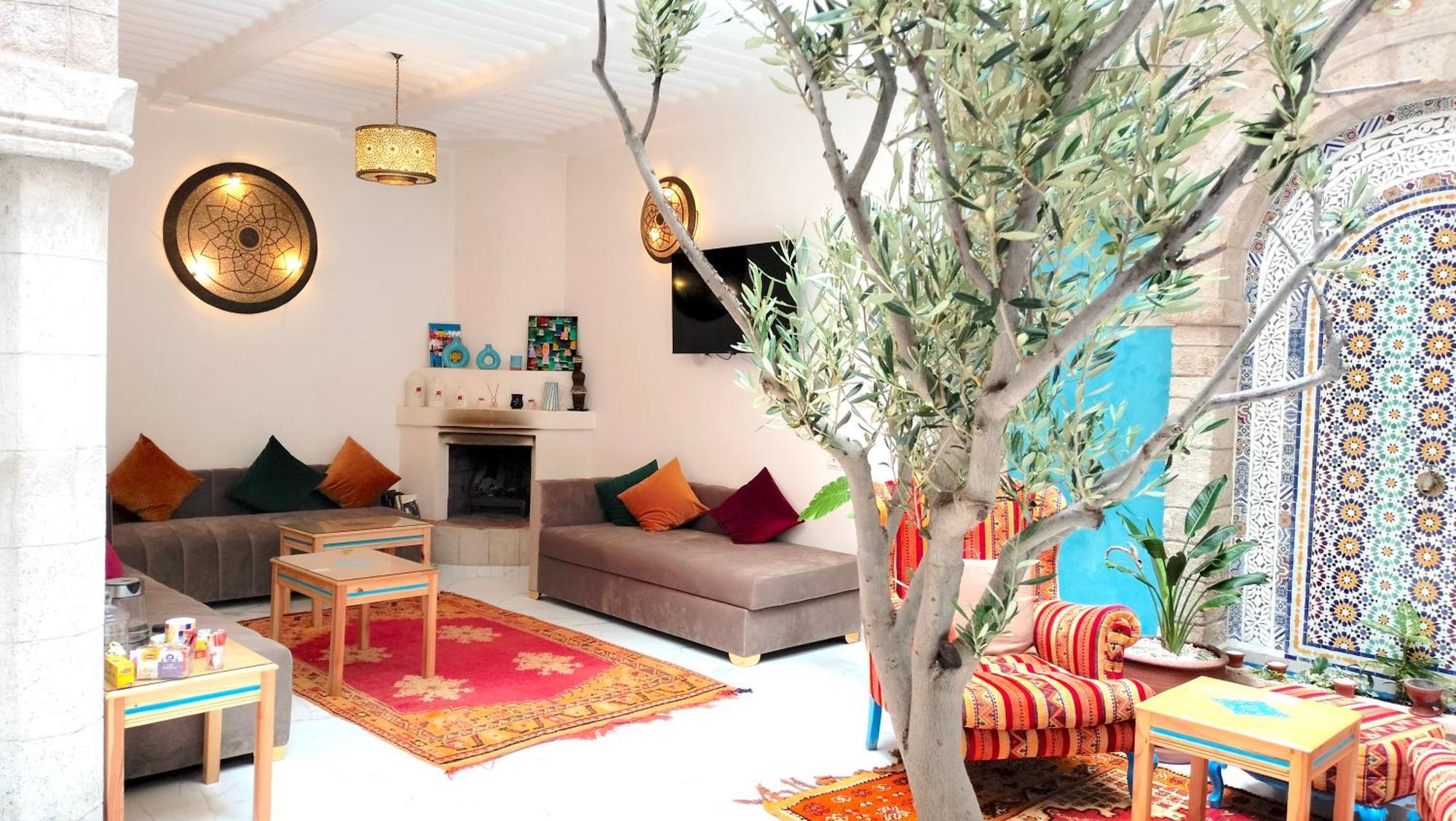 Riad Al Manara