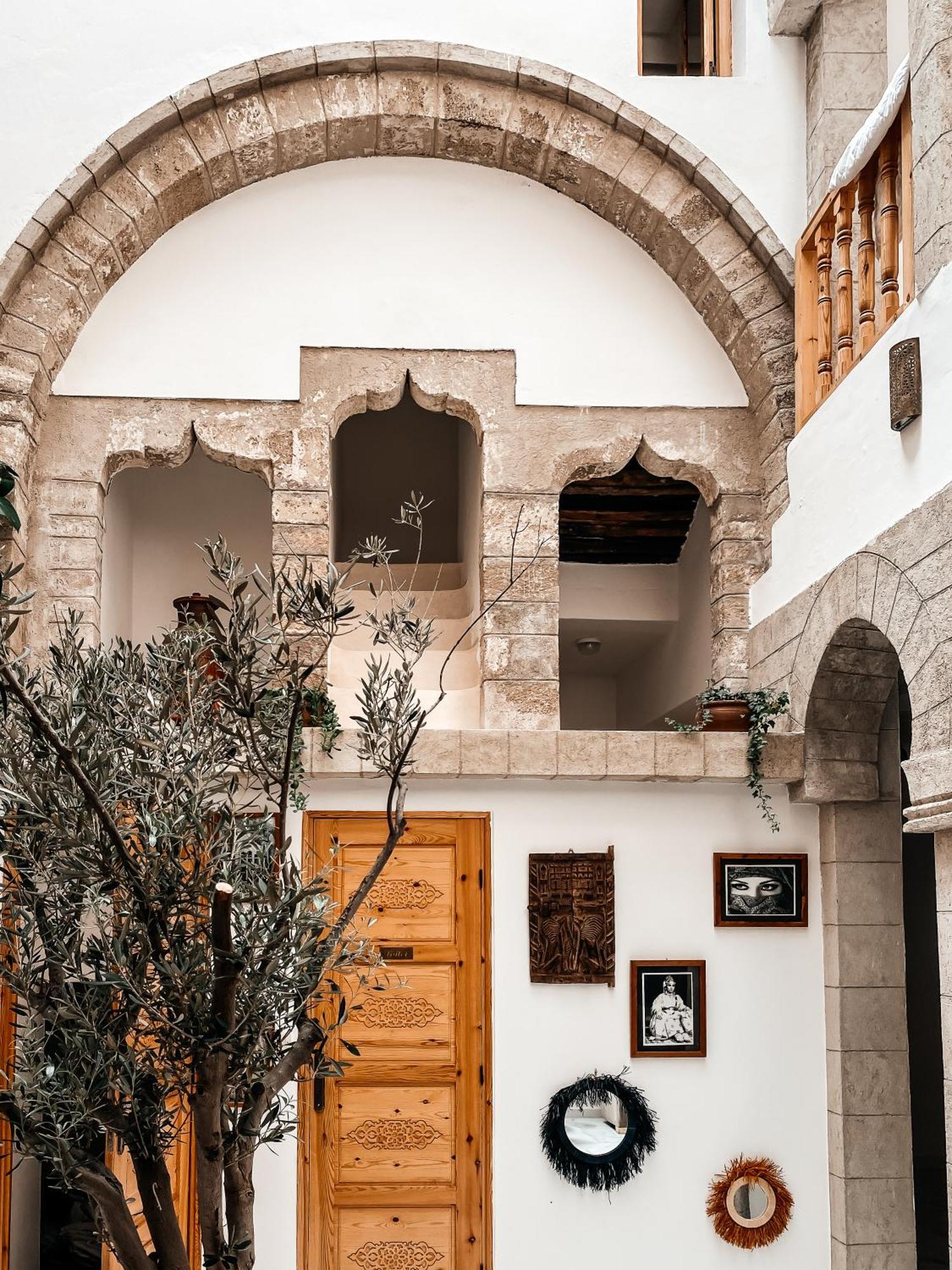 Riad Al Manara *